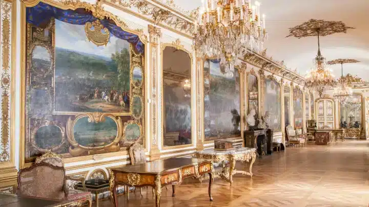 Notre accompagnement - Recherche de lieux Chateau du Chantilly 2018 Copyright Sophie Lloyd Galerie des Batailles 1